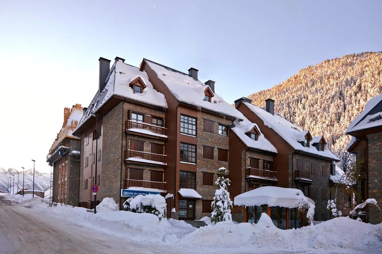 Val de Ruda 64 by FeelFree Rentals Naut Aran  Apartamento