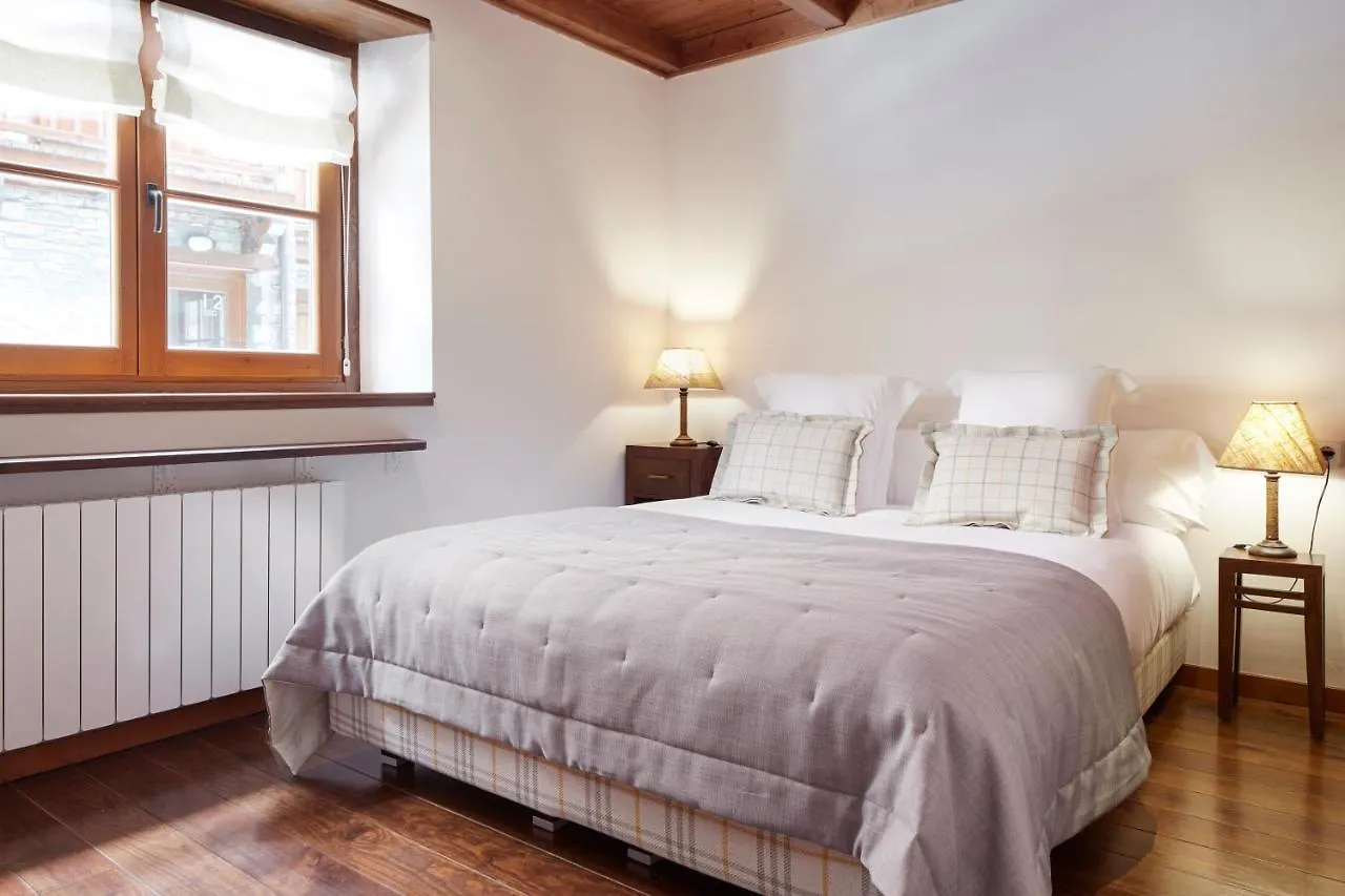 Val de Ruda 64 by FeelFree Rentals Naut Aran  Apartamento